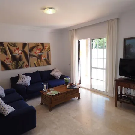 Villa Paradise - Victoria